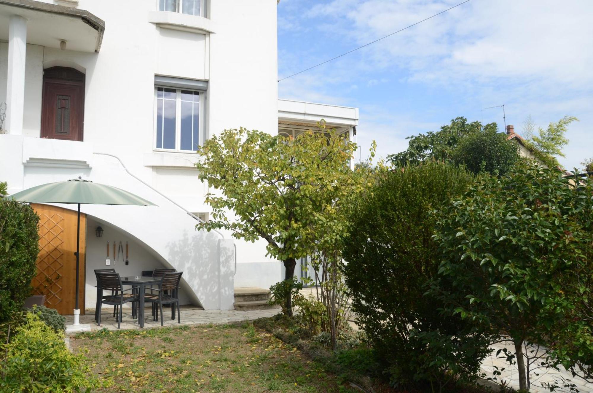Appartamento Jardin Du Petit Gatsby Carcassonne Esterno foto